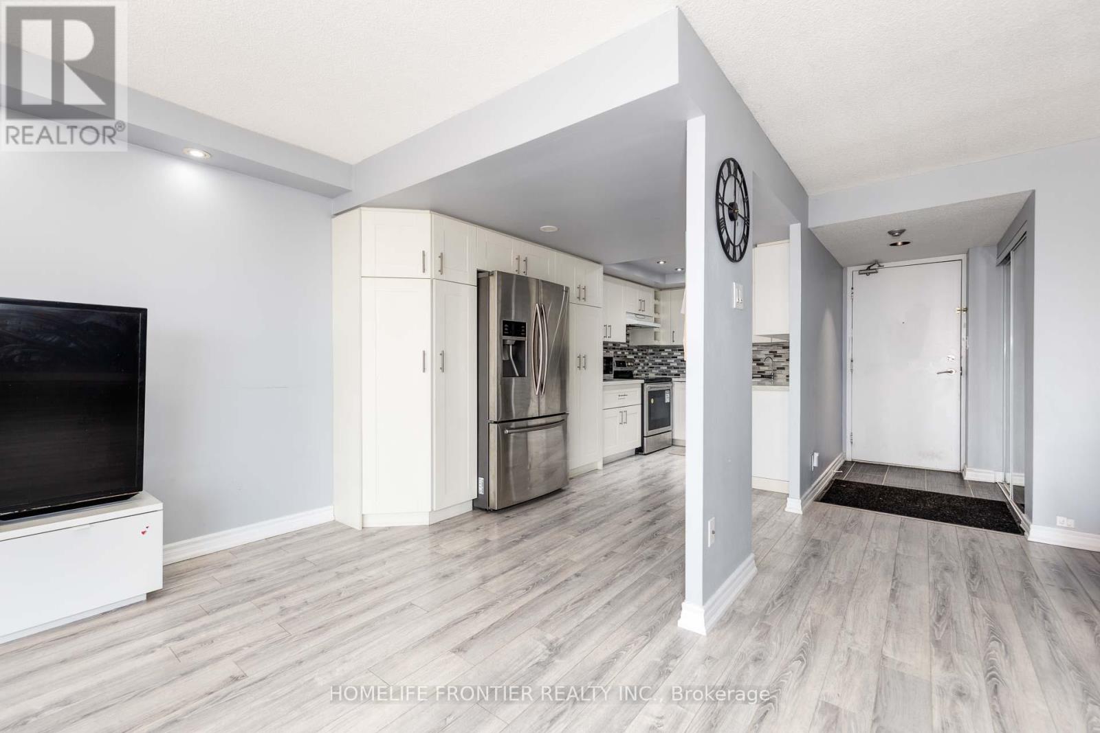 704 - 20 Baif Boulevard, Richmond Hill, Ontario  L4C 8T1 - Photo 6 - N12109720