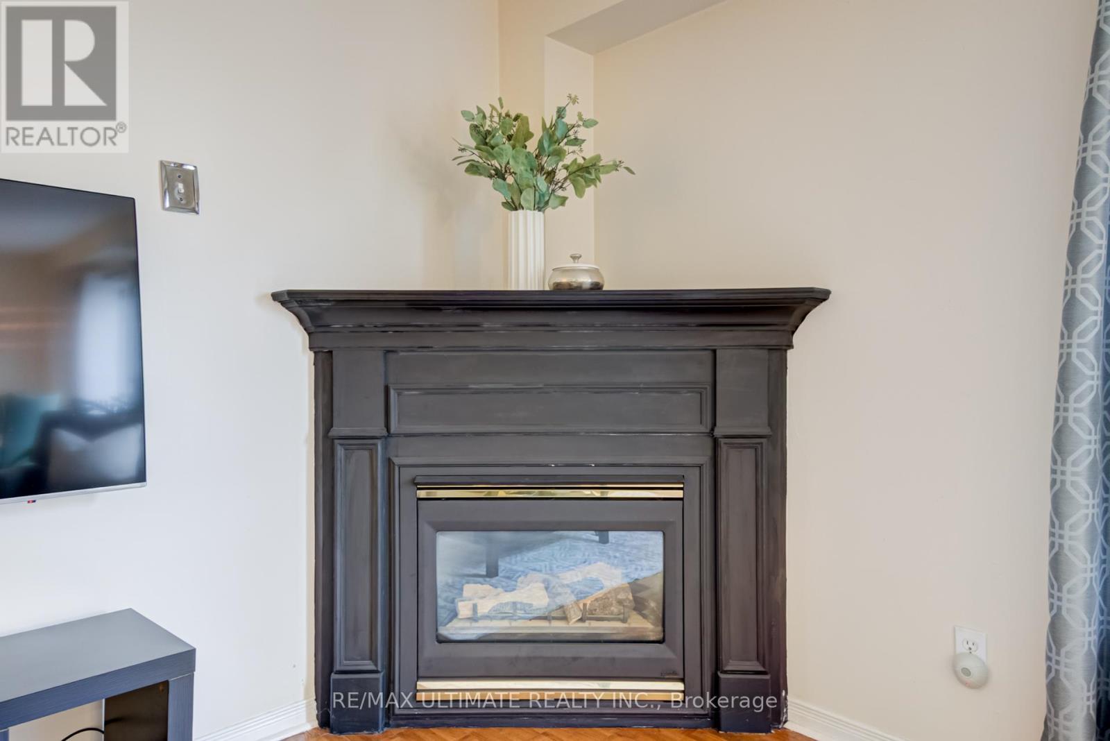 30 Glasgow Crescent, Georgina, Ontario  L4P 4B3 - Photo 16 - N12109733