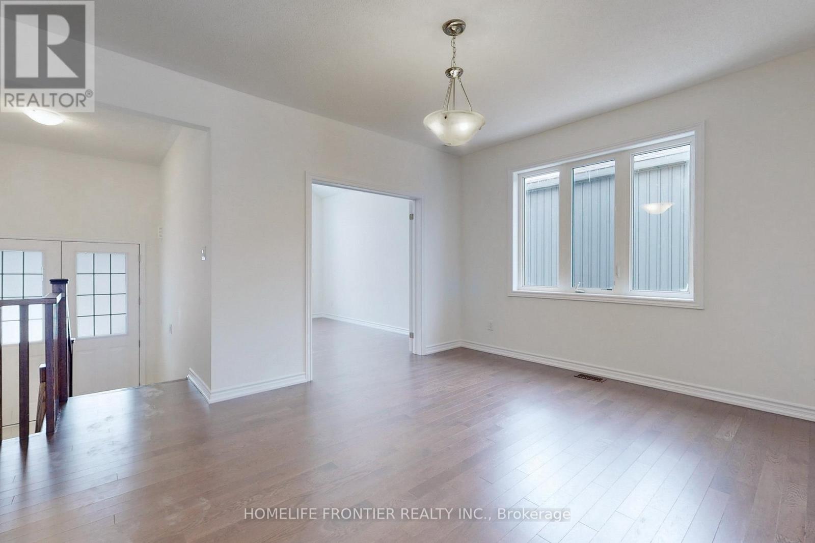 364 Ramblewood Drive, Wasaga Beach, Ontario  L9Z 0L5 - Photo 2 - S12109732