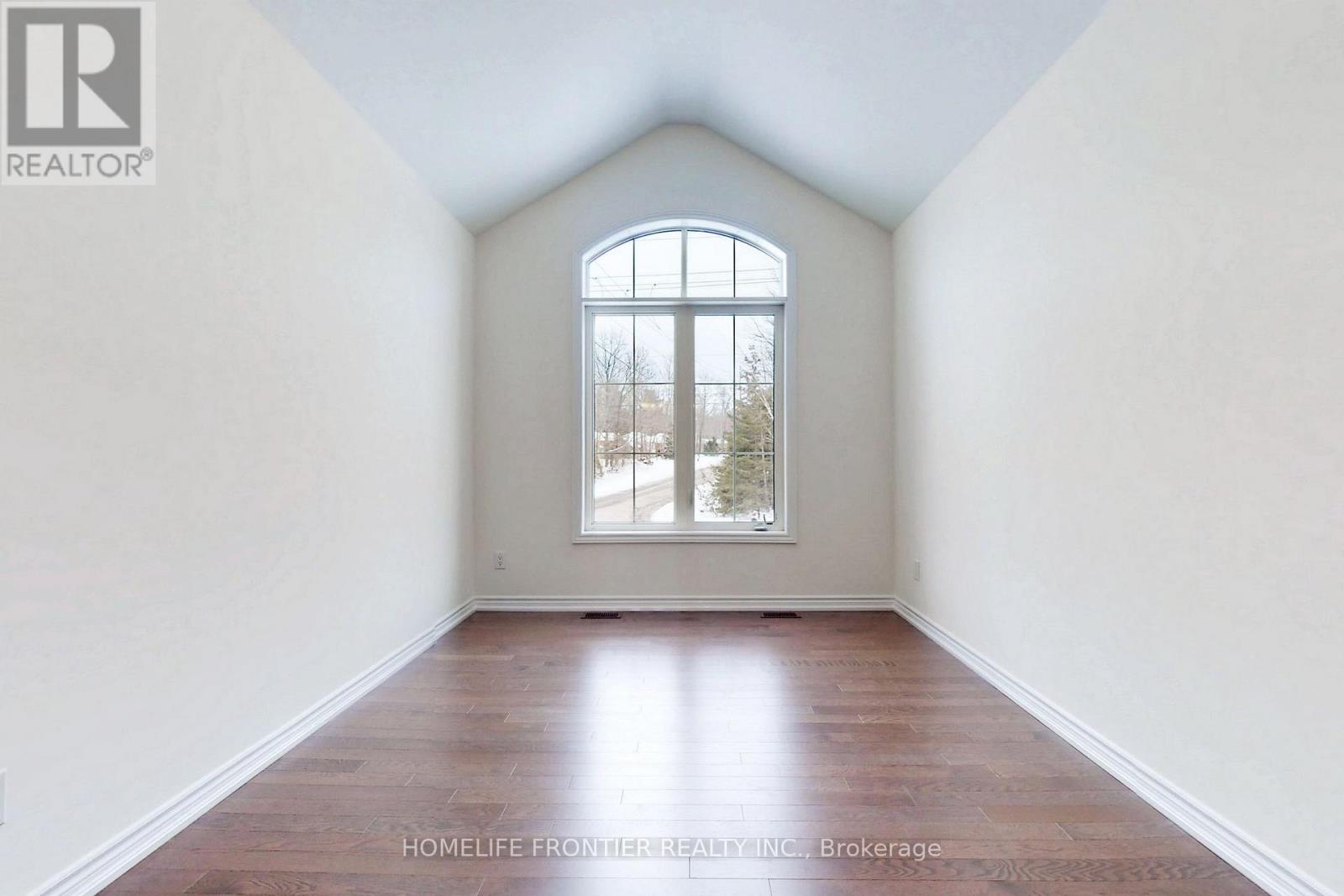364 Ramblewood Drive, Wasaga Beach, Ontario  L9Z 0L5 - Photo 6 - S12109732