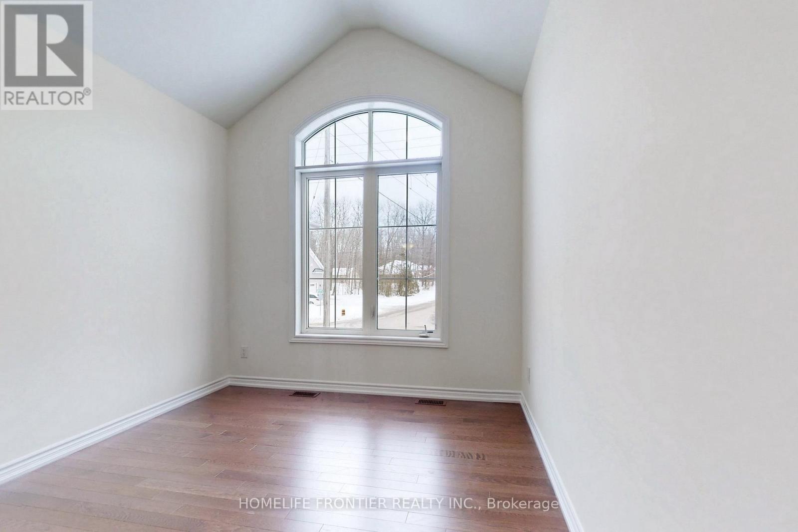 364 Ramblewood Drive, Wasaga Beach, Ontario  L9Z 0L5 - Photo 7 - S12109732