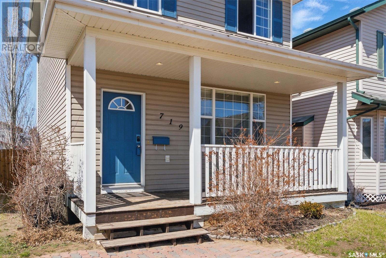 Property at 719 Rutherford LANE image 2