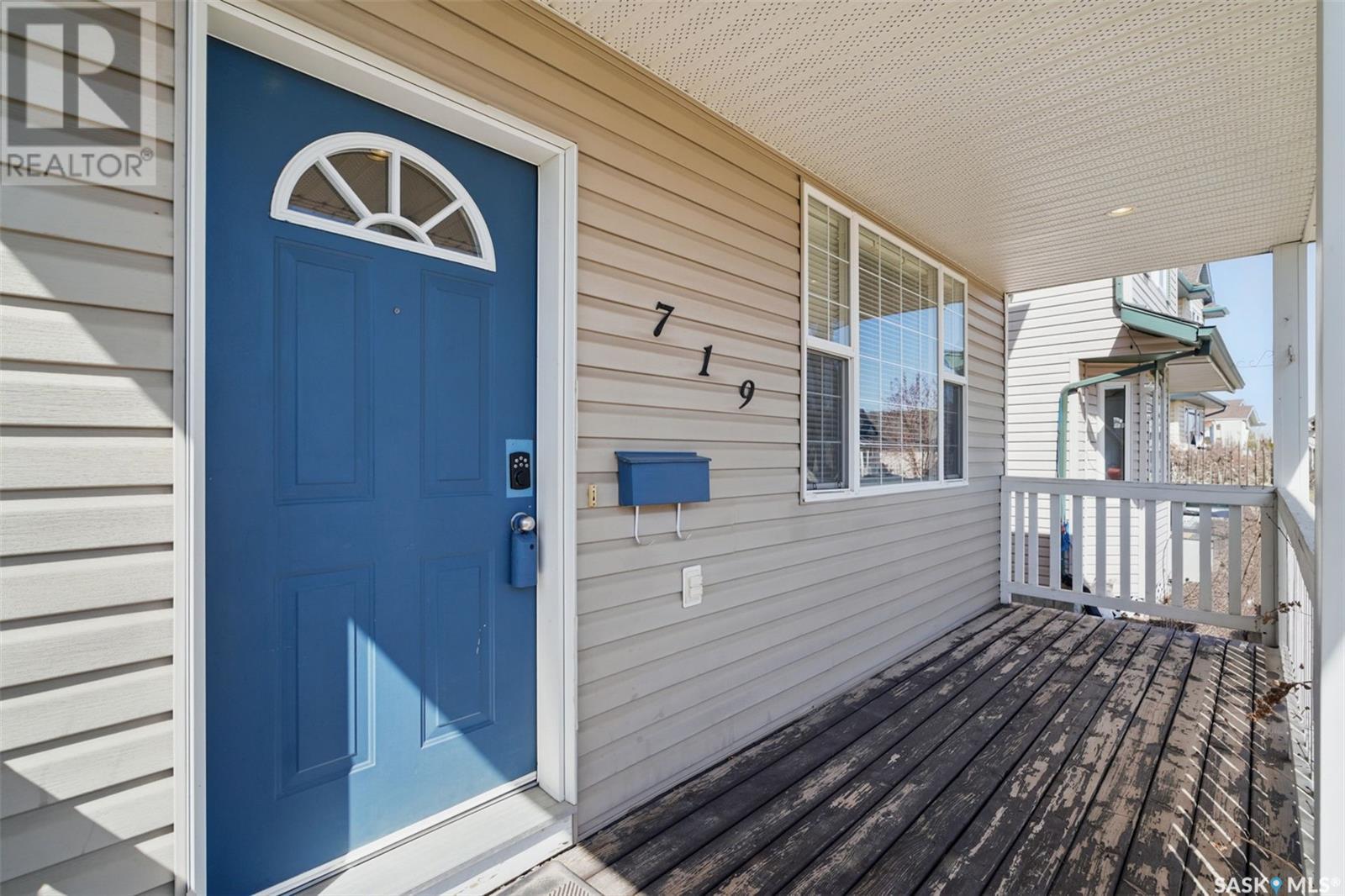 Property at 719 Rutherford LANE image 3