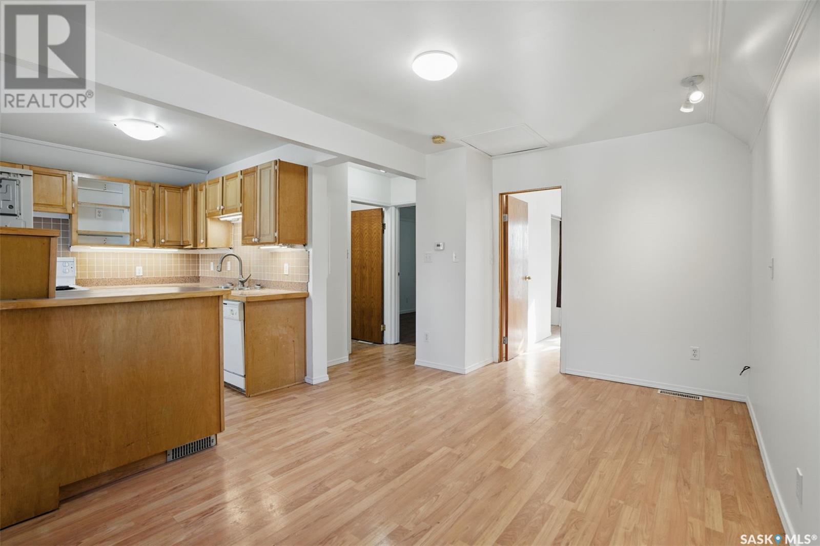Property at 1305 B AVENUE N image 2
