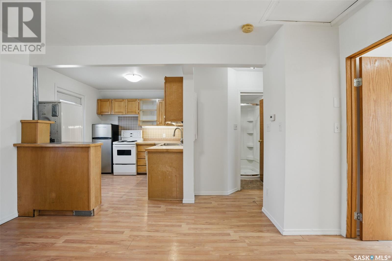 Property at 1305 B AVENUE N image 3