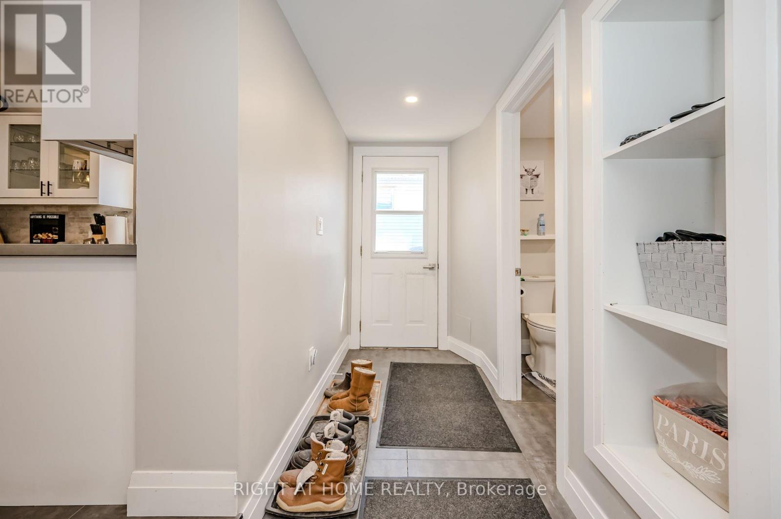126 Poplar Avenue, Halton Hills, Ontario  L7J 2E2 - Photo 17 - W12109603