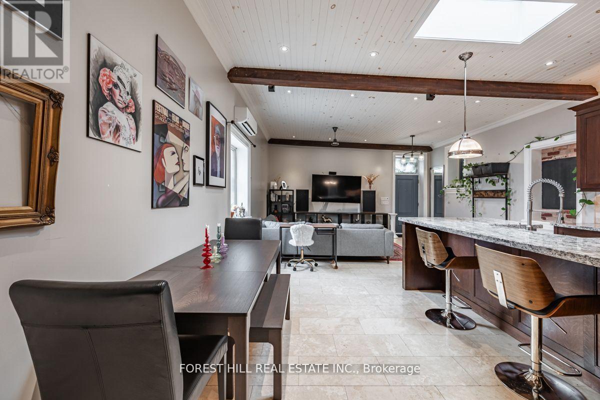 84 EARLSCOURT AVENUE Toronto (Corso Italia-Davenport), ON M6E 4A9