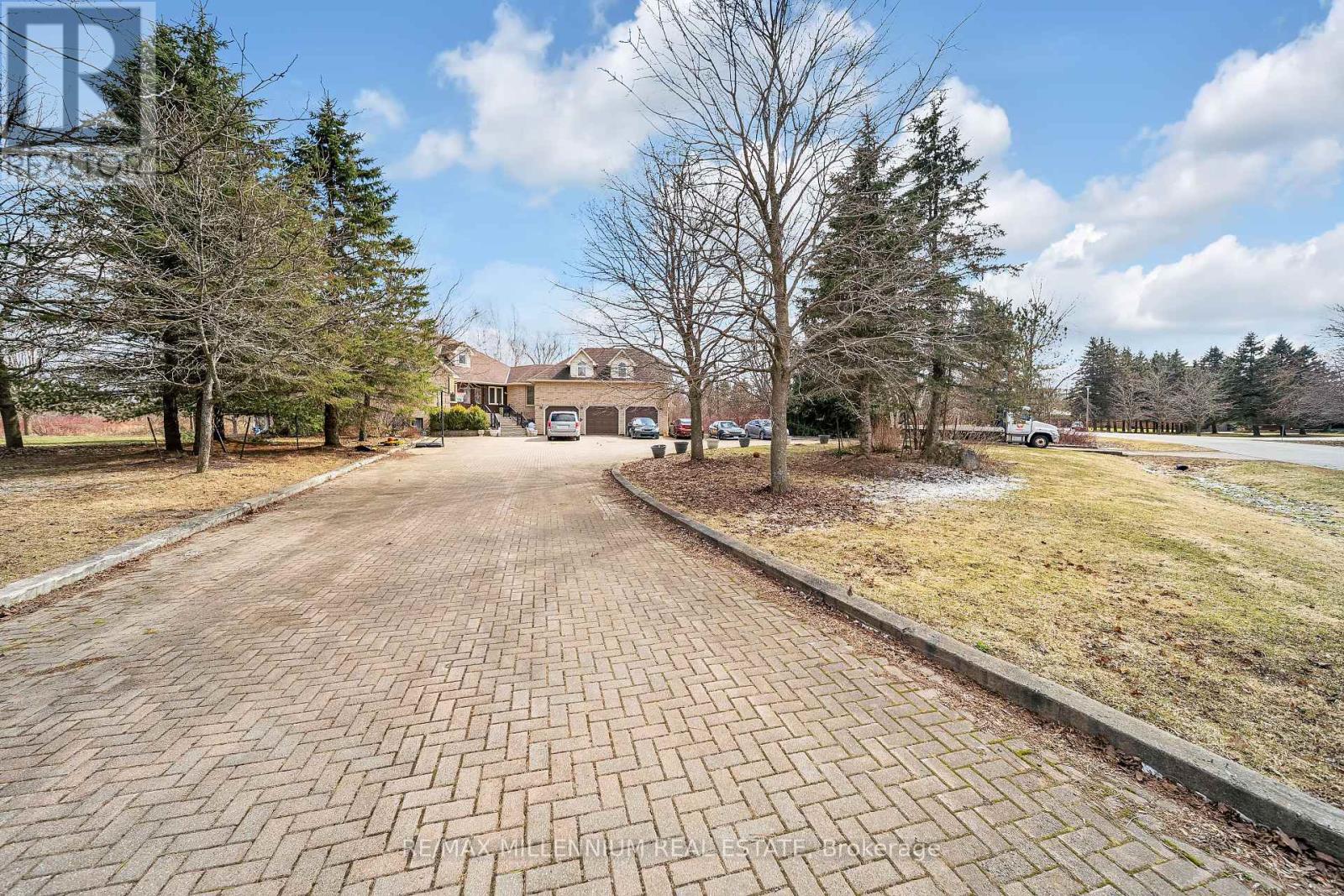 Property at 3 DAYBREAK LANE image 2