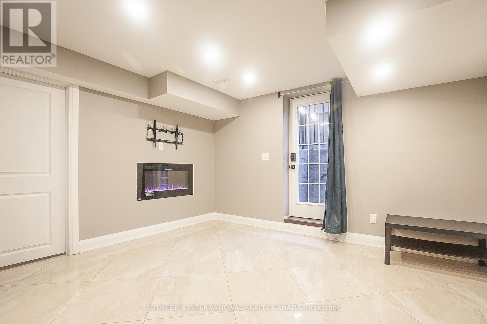 Basement - 5622 Lucy Drive, Mississauga, Ontario  L5M 0V6 - Photo 7 - W12109691