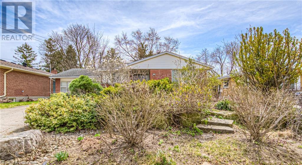Property at 155 KENNETH Avenue image 2