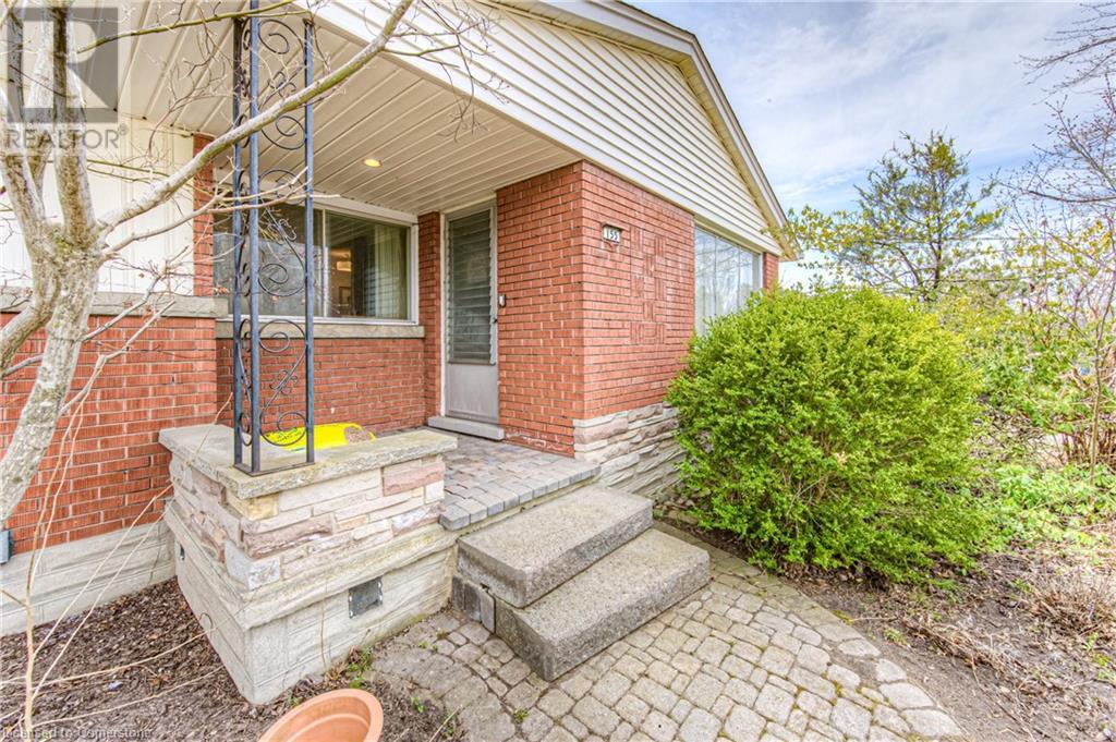 Property at 155 KENNETH Avenue image 3