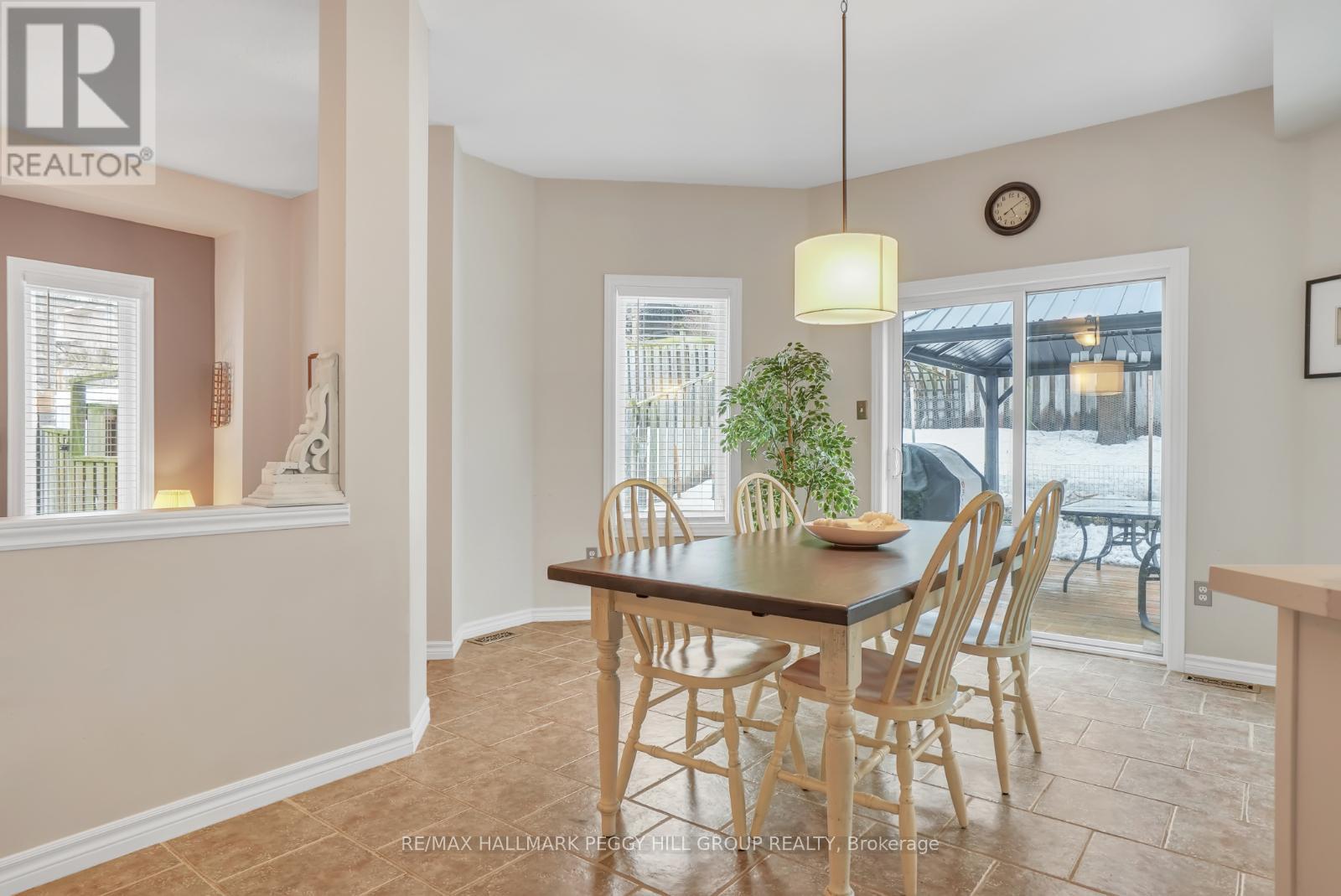 15 Black Ash Trail, Barrie, Ontario  L4N 3K2 - Photo 8 - S12037732
