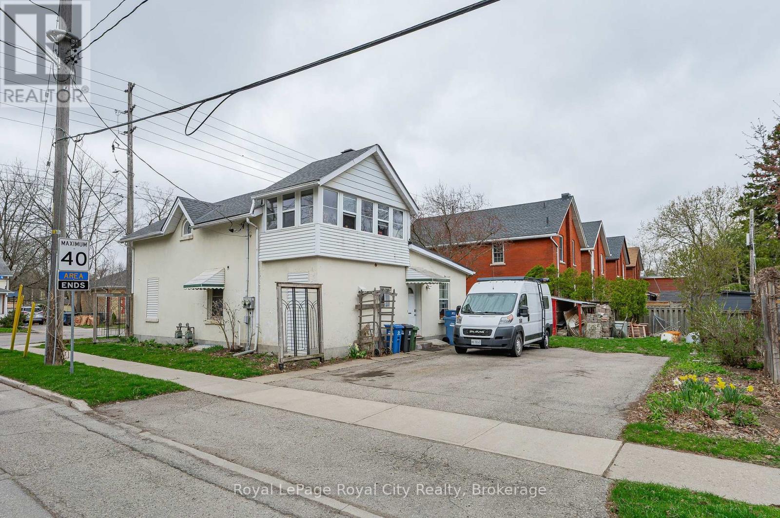 81 Edinburgh Road N, Guelph, Ontario  N1H 5R2 - Photo 3 - X12109775