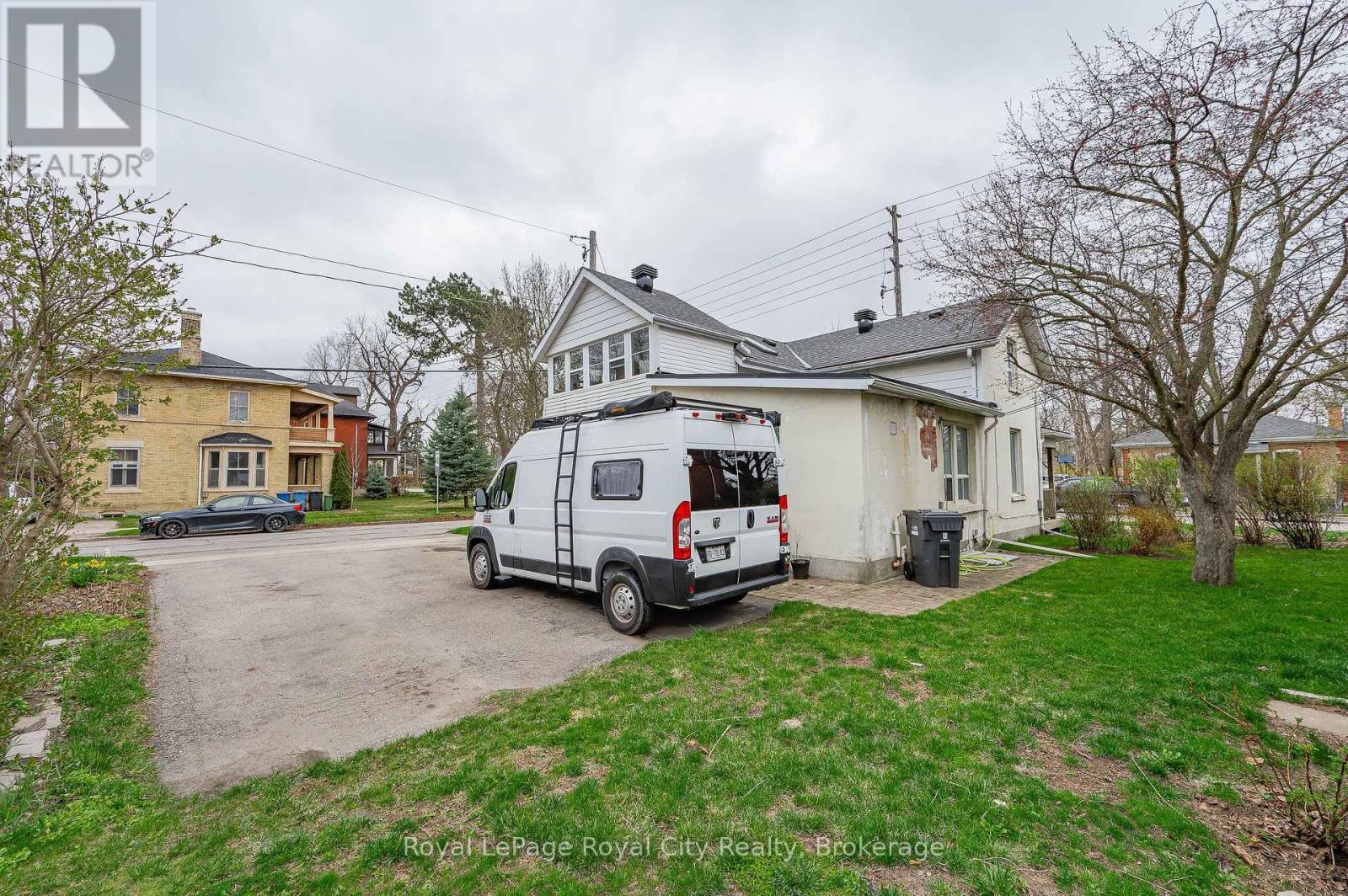 81 Edinburgh Road N, Guelph, Ontario  N1H 5R2 - Photo 9 - X12109775