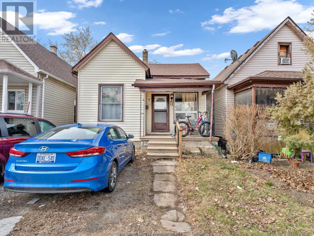 Property at 417 BRIDGE image 4