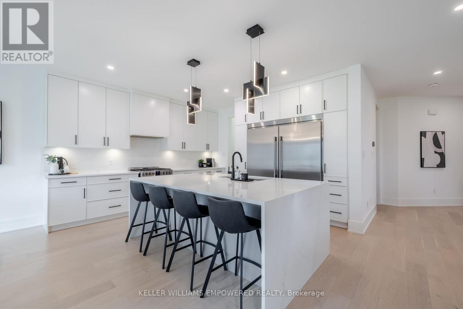 1611 Upper West Avenue, London South, Ontario  N6K 0M2 - Photo 8 - X12109328