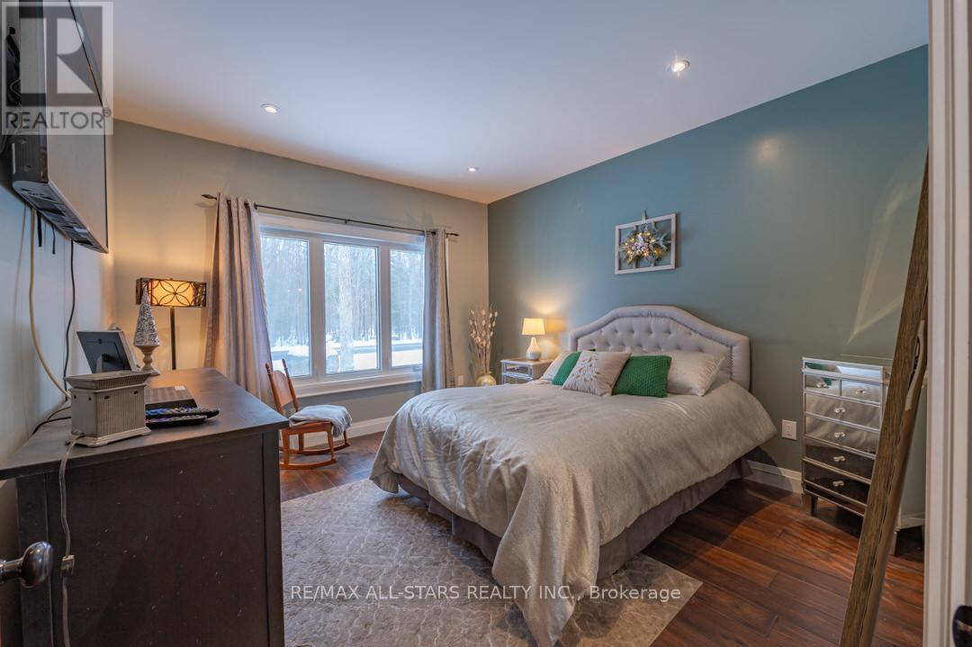 316 1/2 Riverside Drive, Kawartha Lakes, Ontario  K0M 1A0 - Photo 22 - X11891966