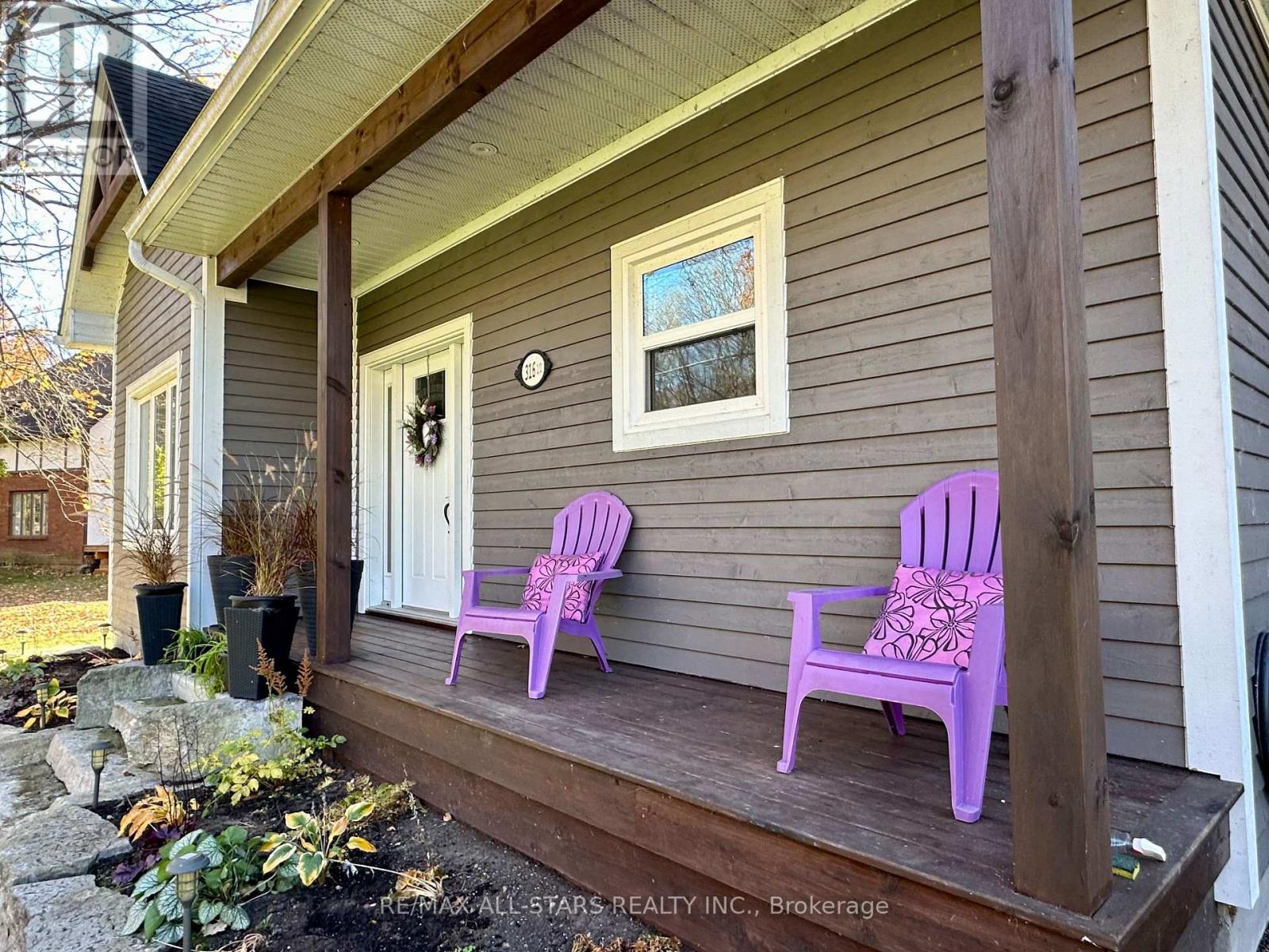 Property at 316 1/2 RIVERSIDE DRIVE image 3