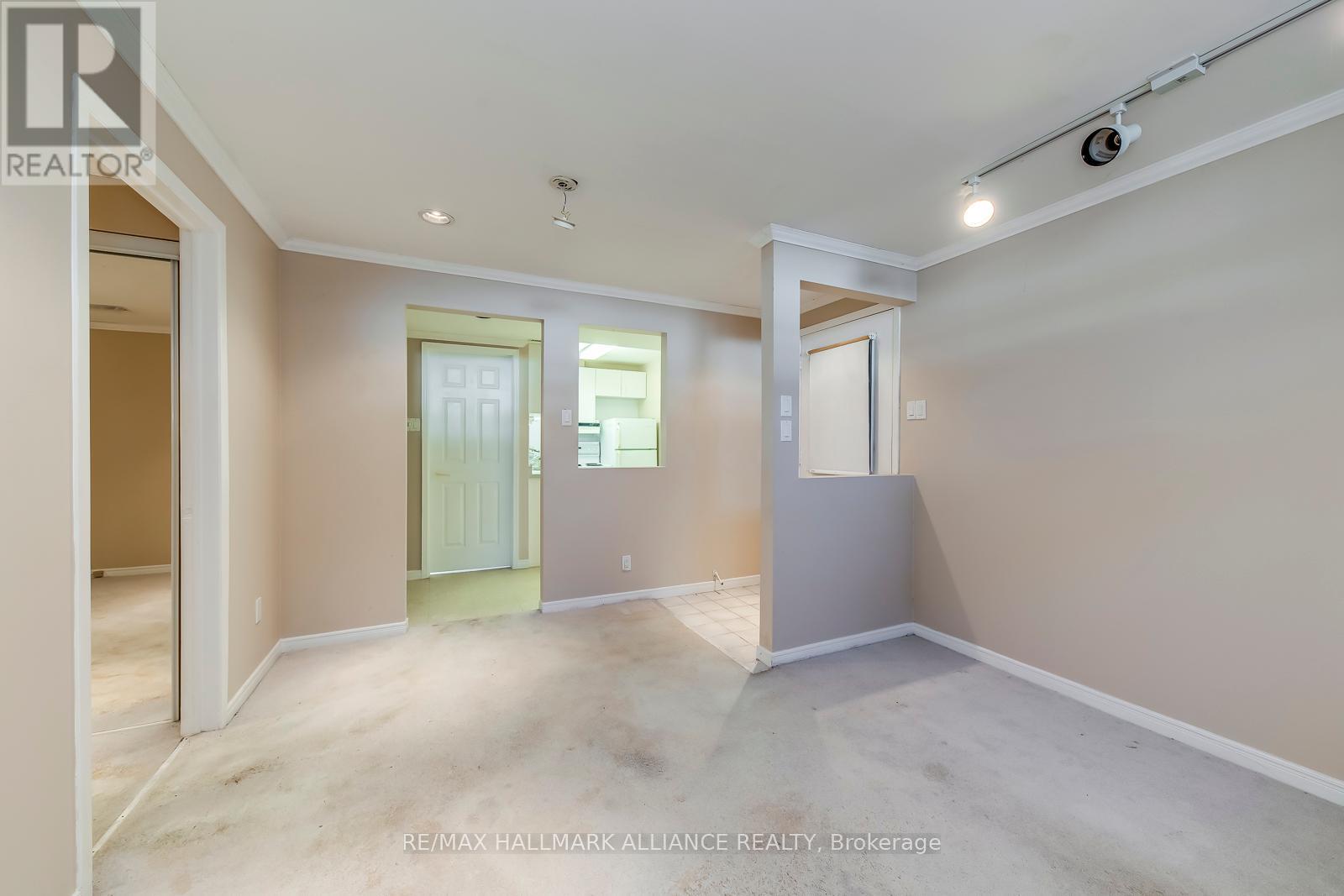 494 Chartwell Road, Oakville (Oo Old Oakville), Ontario  L6J 4A5 - Photo 24 - W12109804