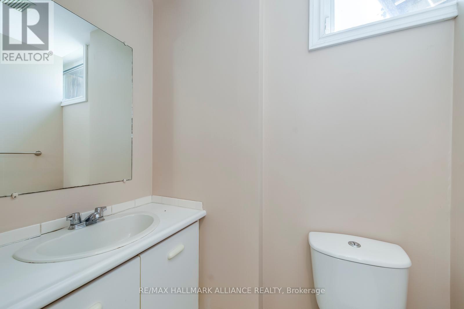 494 Chartwell Road, Oakville (Oo Old Oakville), Ontario  L6J 4A5 - Photo 30 - W12109804