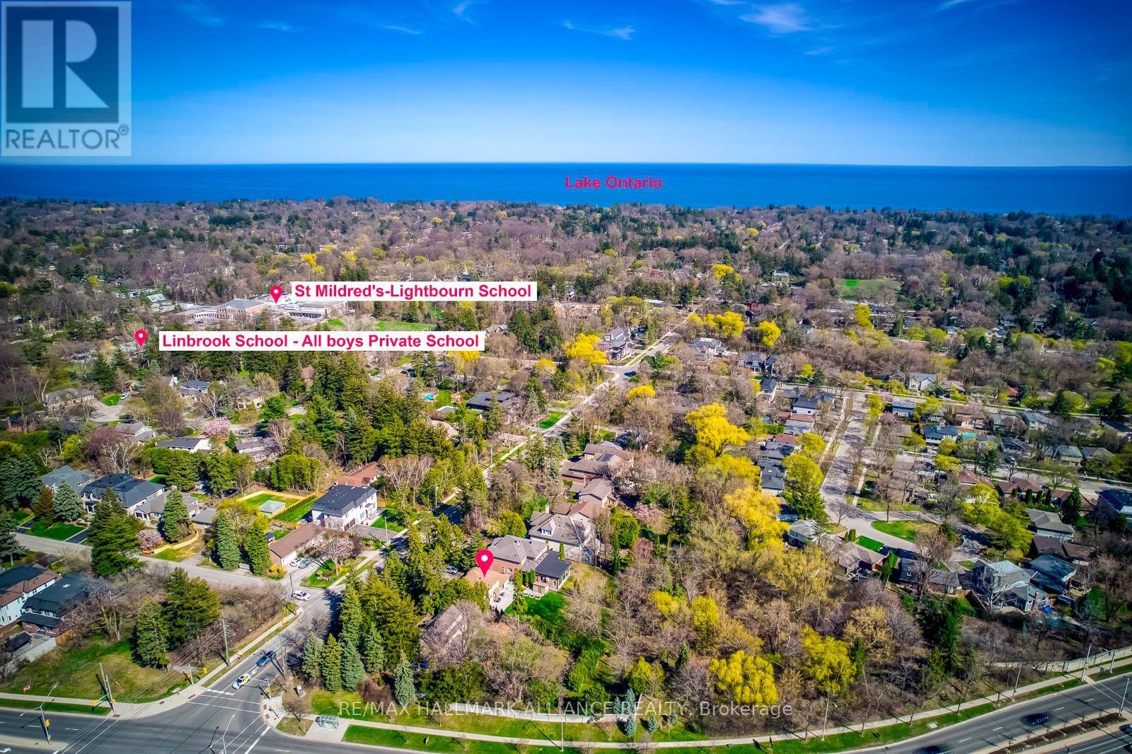 494 Chartwell Road, Oakville (Oo Old Oakville), Ontario  L6J 4A5 - Photo 7 - W12109804