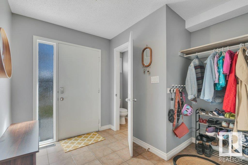 Property at 13429 40 ST NW image 5