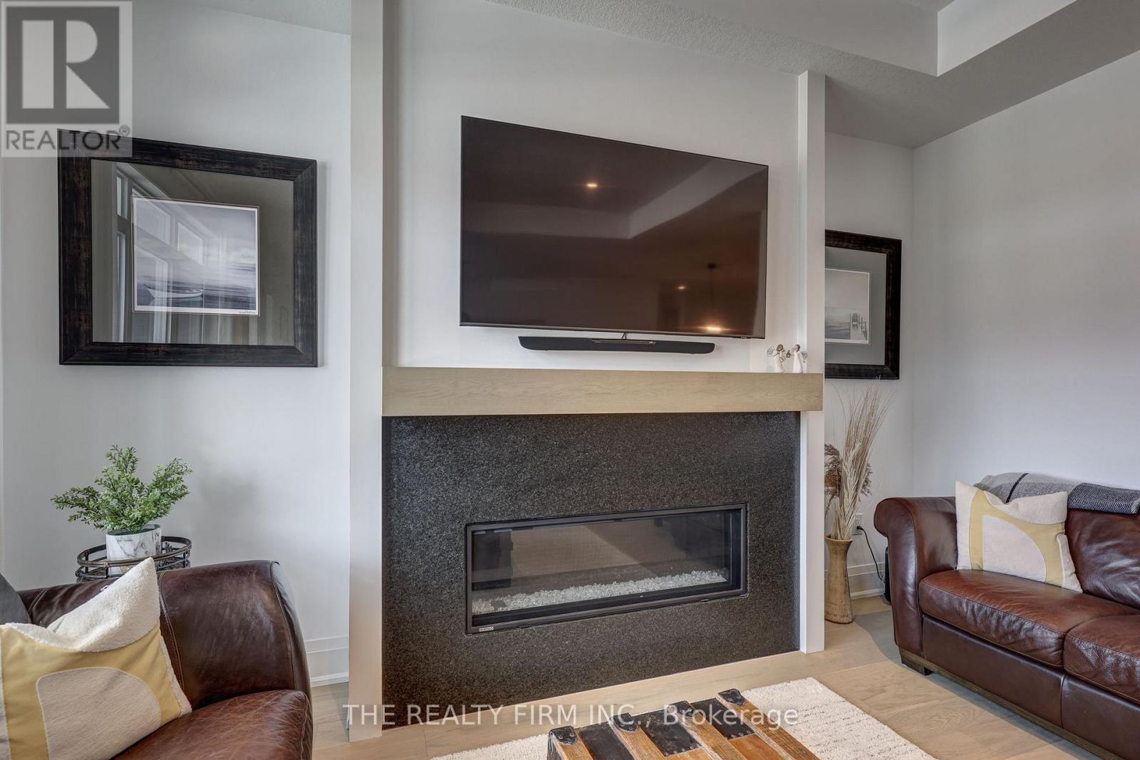 56 Optimist Drive, Southwold, Ontario  N5P 3T2 - Photo 25 - X12109903