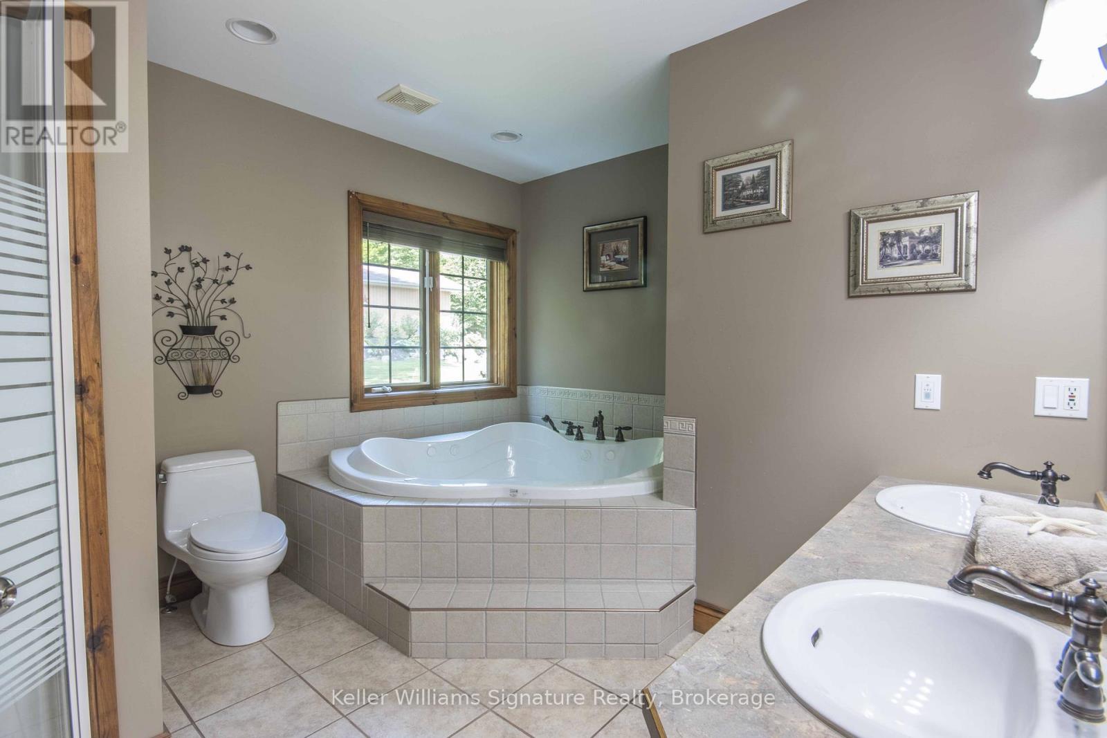 165 Lakeshore Drive, Hastings Highlands, Ontario  K0J 1L0 - Photo 26 - X12109947