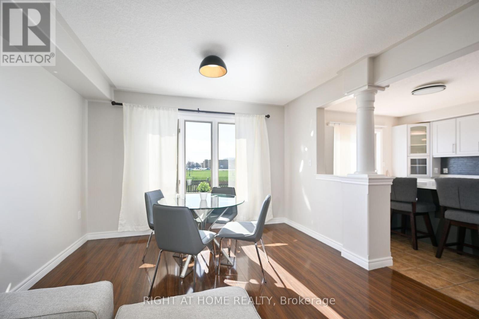 27 Turquoise Drive, Hamilton, Ontario  L8W 4A4 - Photo 14 - X12053433