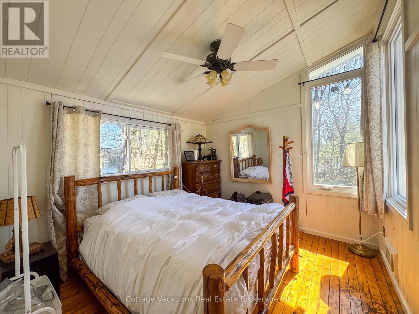 1066 Apiary Road, Muskoka Lakes, Ontario  P0C 1M0 - Photo 13 - X12109921