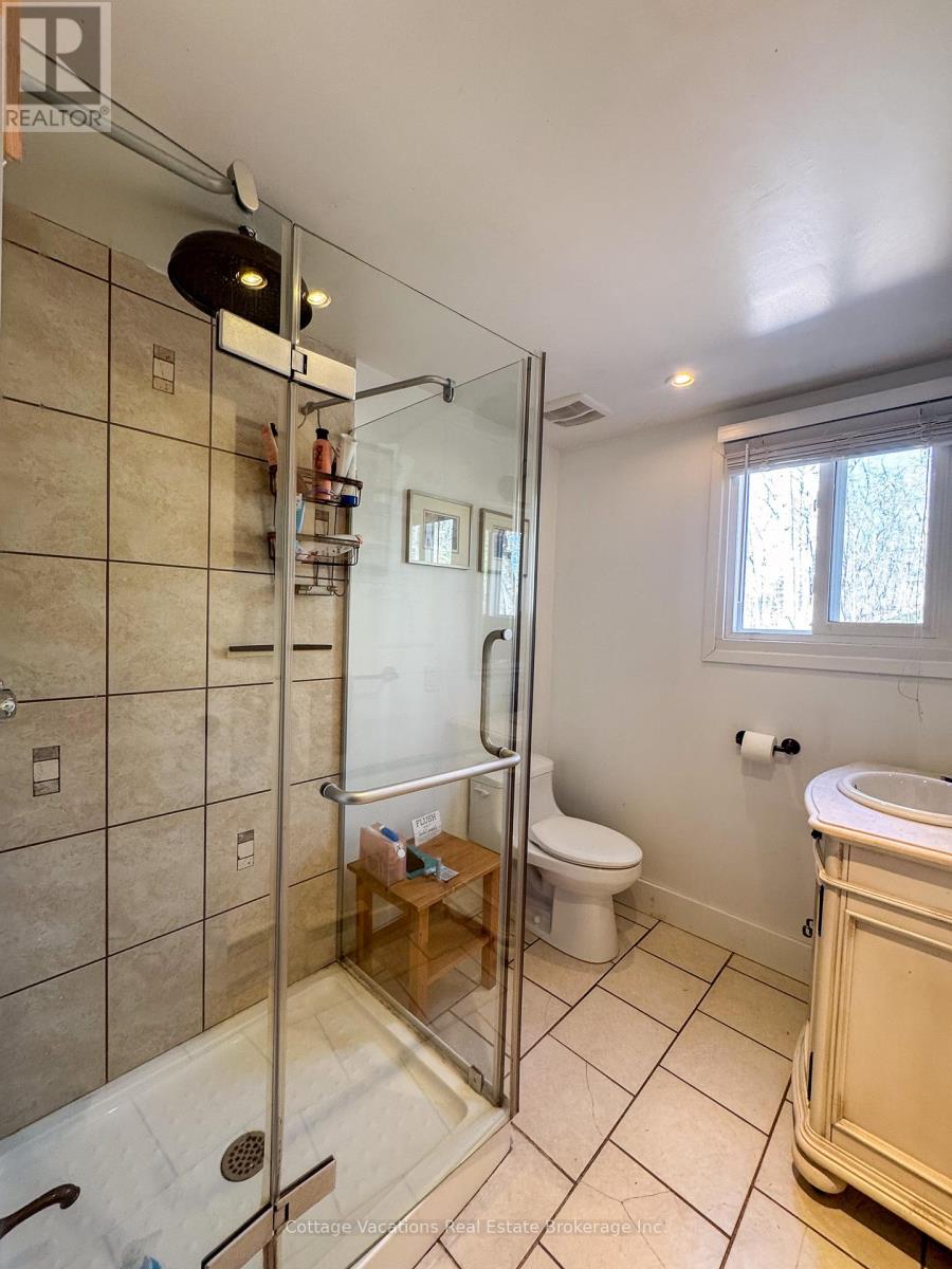 1066 Apiary Road, Muskoka Lakes, Ontario  P0C 1M0 - Photo 17 - X12109921