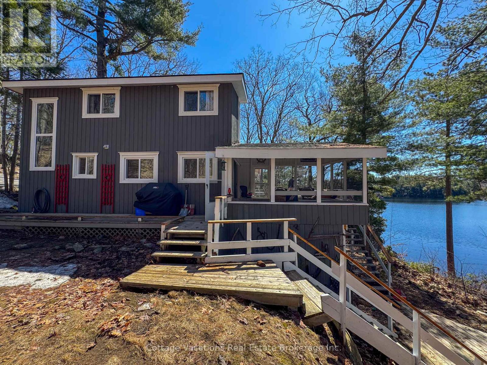 1066 Apiary Road, Muskoka Lakes, Ontario  P0C 1M0 - Photo 2 - X12109921