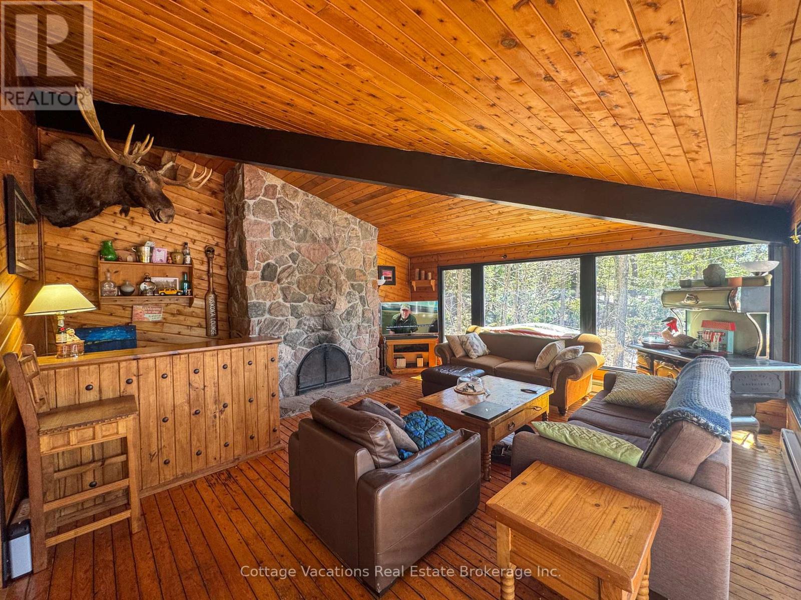 1066 Apiary Road, Muskoka Lakes, Ontario  P0C 1M0 - Photo 4 - X12109921