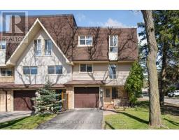 73 POPLAR CRESCENT, Aurora, Ontario