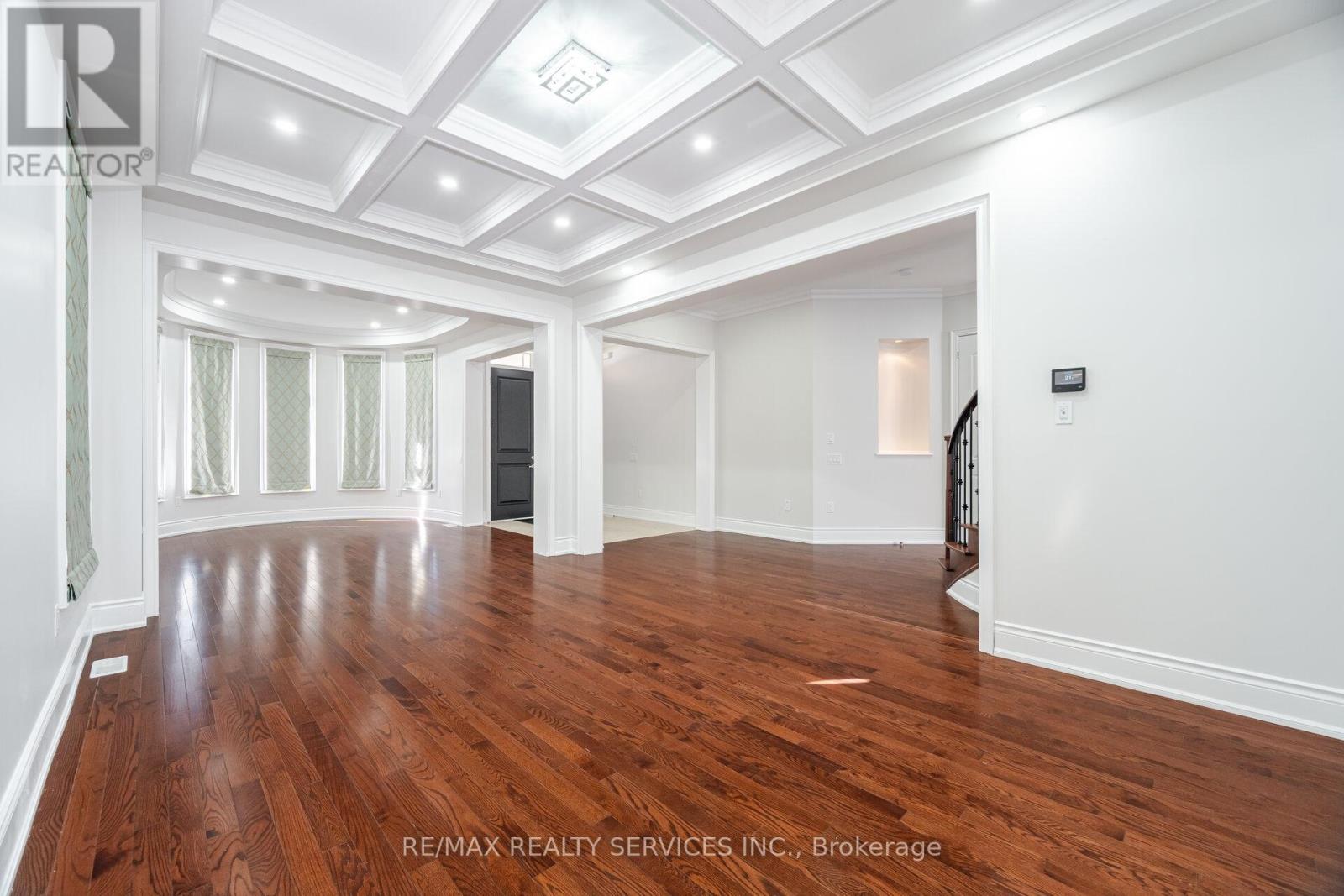 Property at 75 PARKHEIGHTS TRAIL image 5