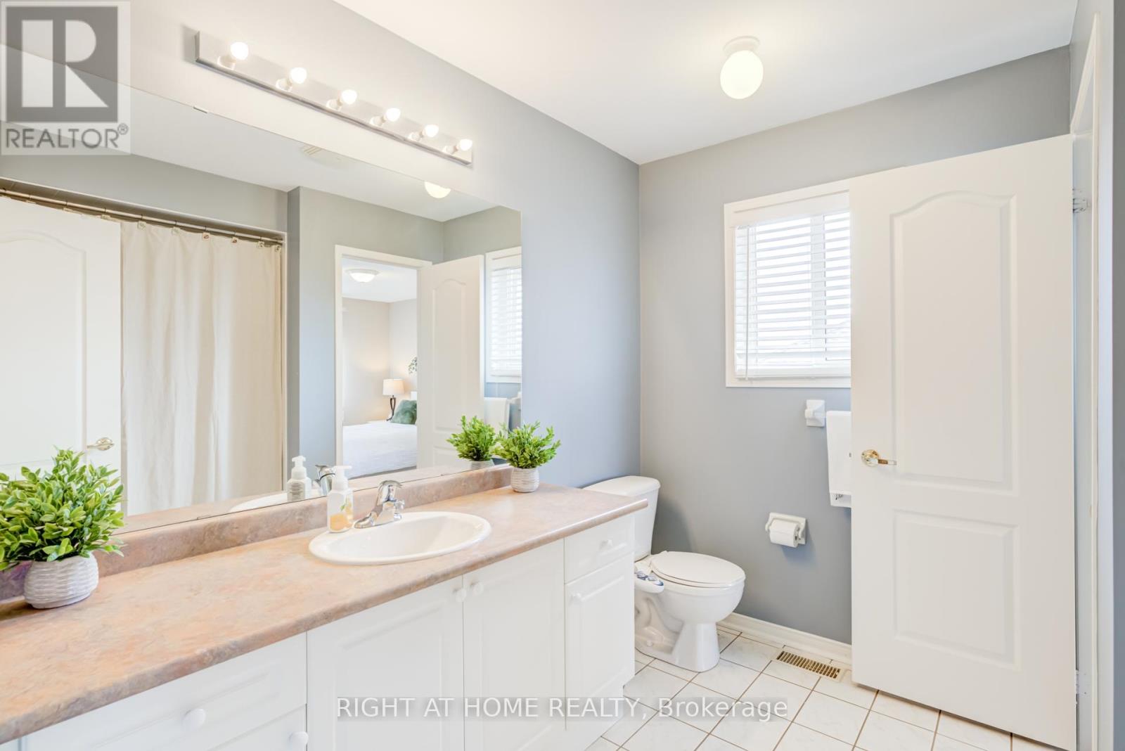 3662 Jorie Crescent, Mississauga (Churchill Meadows), Ontario  L5M 7G8 - Photo 28 - W12109902