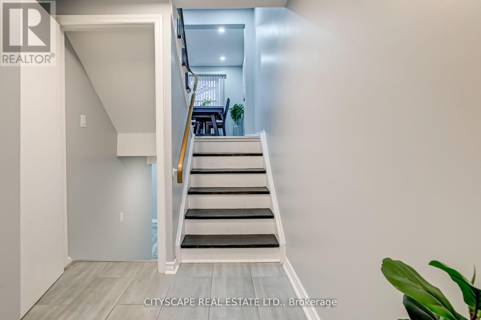 Property at 17 - 30 HESLOP ROAD image 3