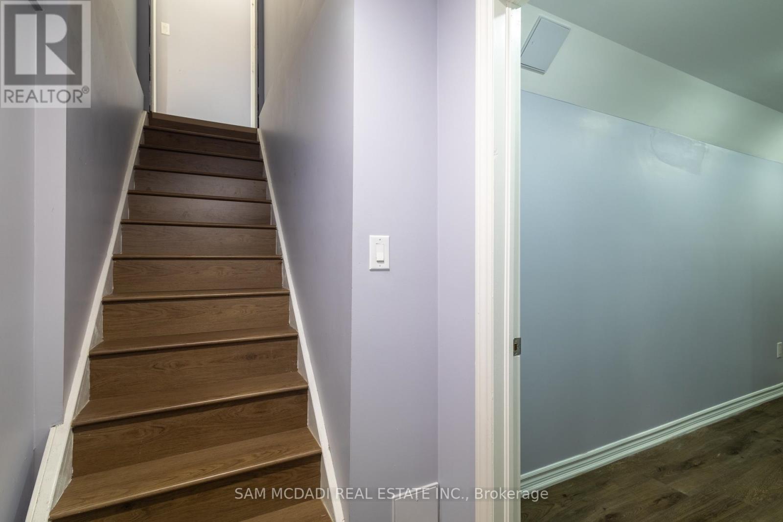 5562 Katy Gate, Mississauga, Ontario  L5M 6M7 - Photo 22 - W12109995