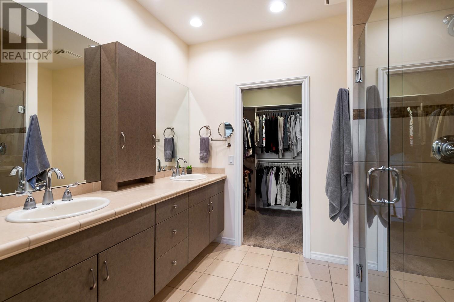 Property at 4100 Gallaghers Parkland Drive Unit# 6 image 3