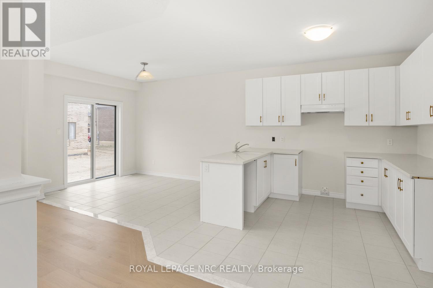 Property at 126 PALACE STREET image 3
