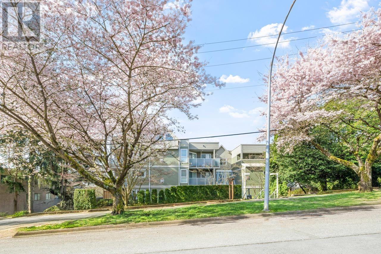 208 518 Thirteenth Street, New Westminster, British Columbia  V3M 4L9 - Photo 35 - R2995515