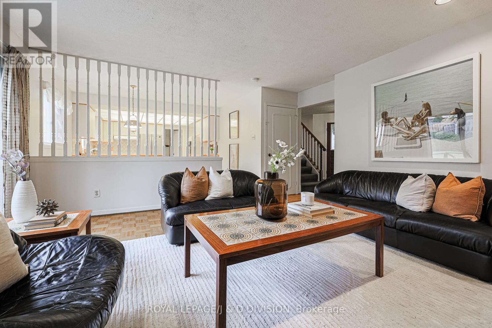 59 Mellowood Drive, Toronto, Ontario  M2L 2E4 - Photo 12 - C12101725