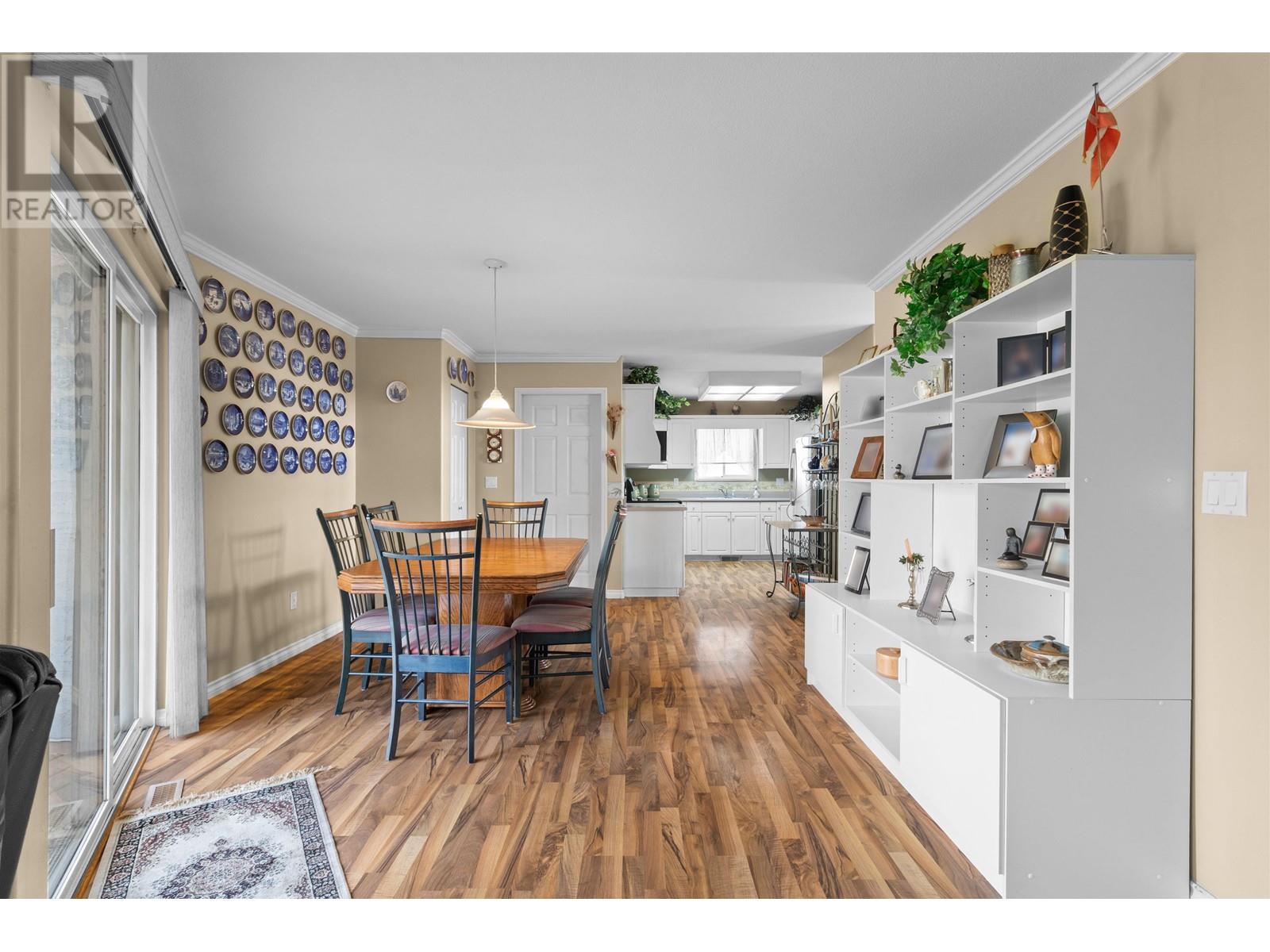 939 Riverside Drive, Port Coquitlam, British Columbia  V3B 7T6 - Photo 11 - R2995503