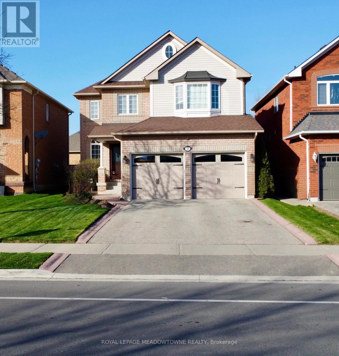 Property at 51 ROBERTSON DAVIES DRIVE image 1