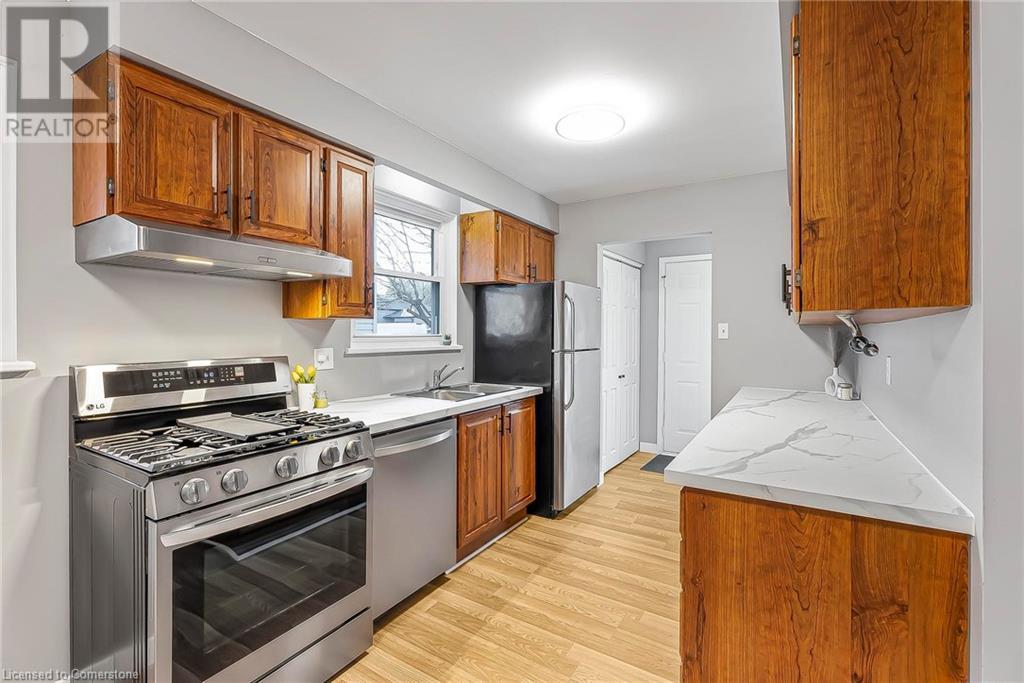 Property at 82 HAHN Avenue image 3