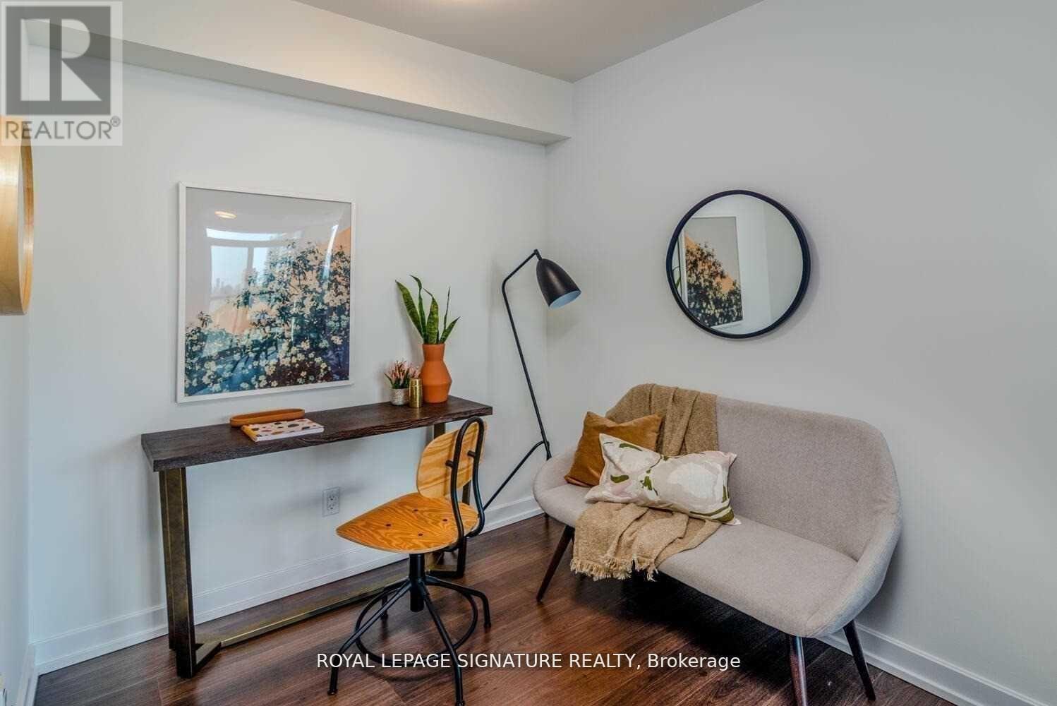 3305 - 18 Erskine Avenue, Toronto, Ontario  M4P 0C9 - Photo 4 - C12110085