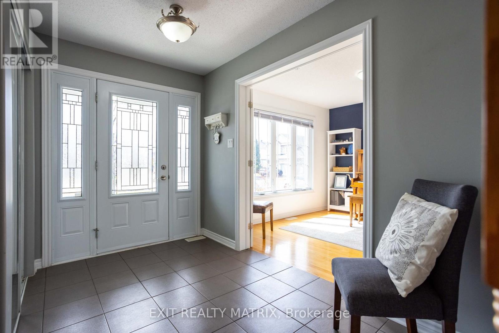 Property at 228 OLDE TOWNE AVENUE image 4
