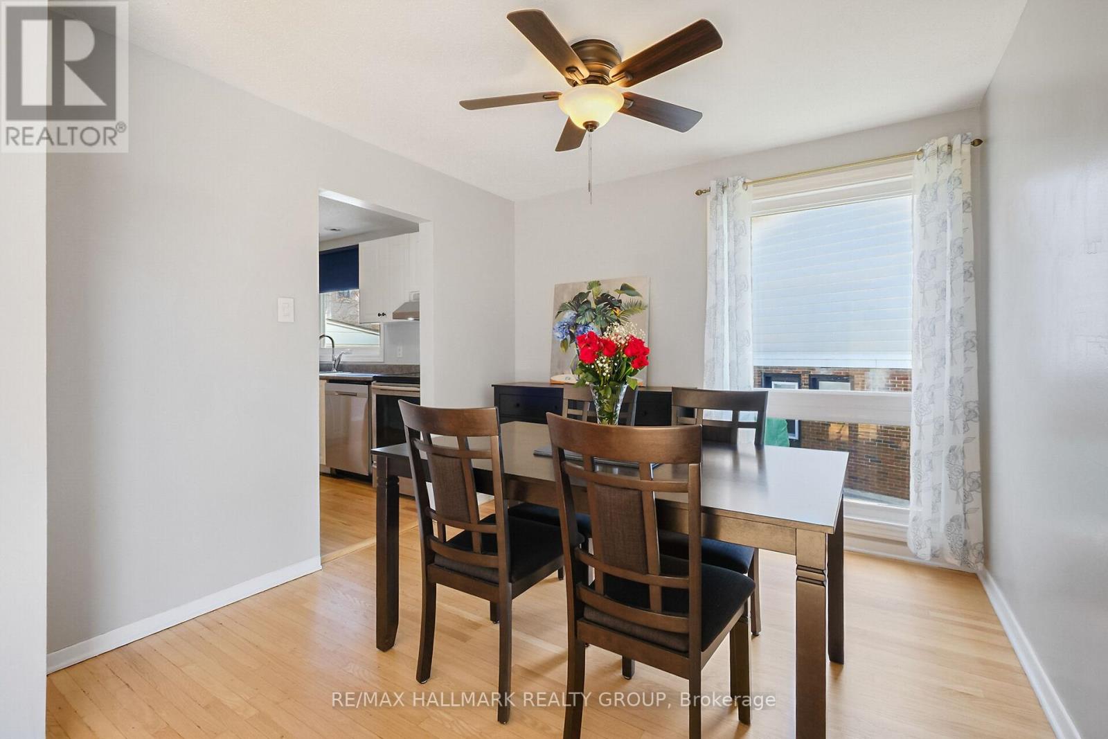 Property at 1811 APPLEGROVE COURT image 4