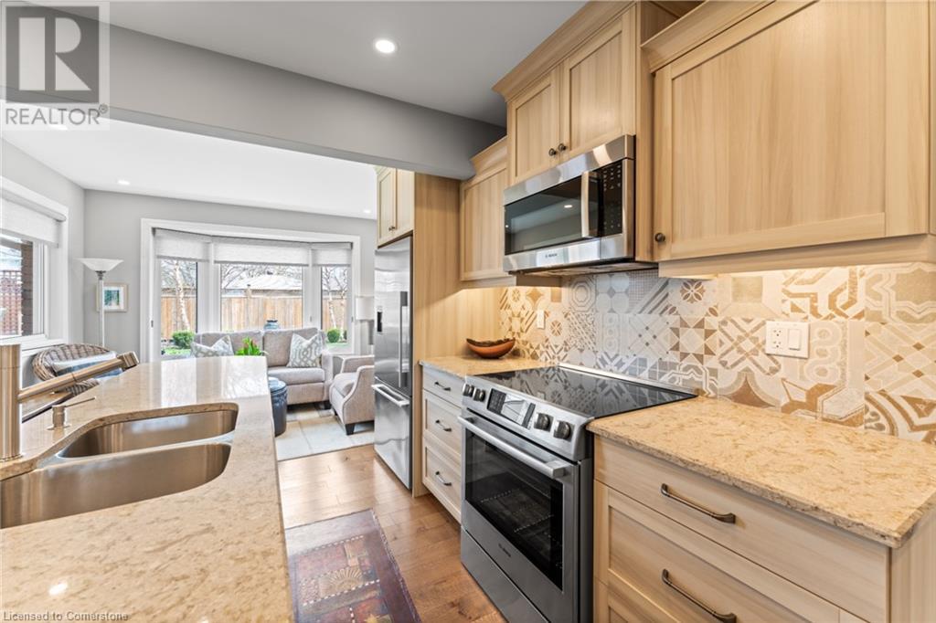 Property at 637 THORNWOOD Avenue image 5