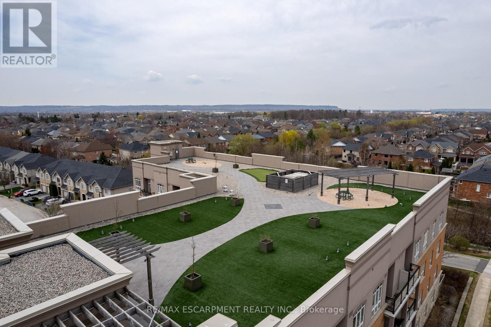 316 - 5317 UPPER MIDDLE ROAD, Burlington, Ontario